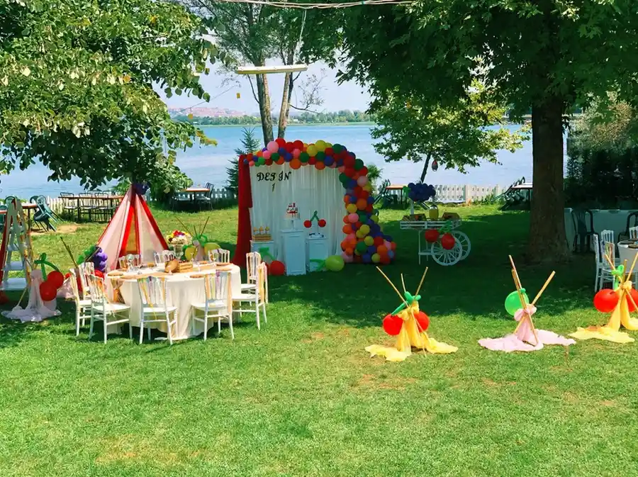 Choosing The Right Birthday Party Rentals For Small Spaces La Puente, CA Choosing The Right Birthday Party Rentals For Small Spaces La Puente, CA